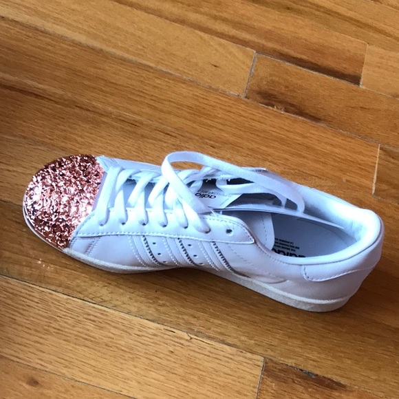 adidas metal toe superstar